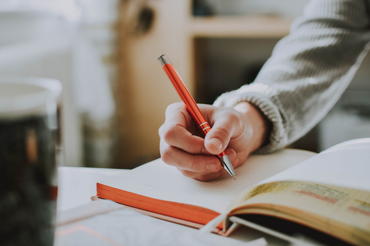 Writing by Lilartsy